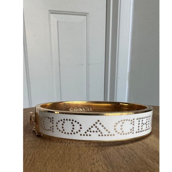 Coach Half Inch Hinged Enamel Bangle Gold/Chalk